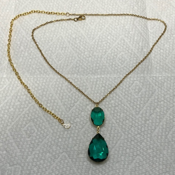 Witches of East End Handmade Replica of Wendy’s Teardrop Double Emerald Necklace - Picture 11 of 14